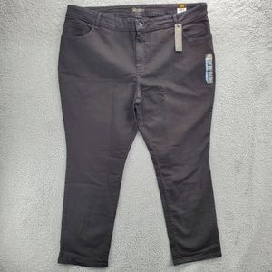 Lee Jeans Plus Relaxed Fit Straight Leg High Rise Womens Size 26W Black NWT